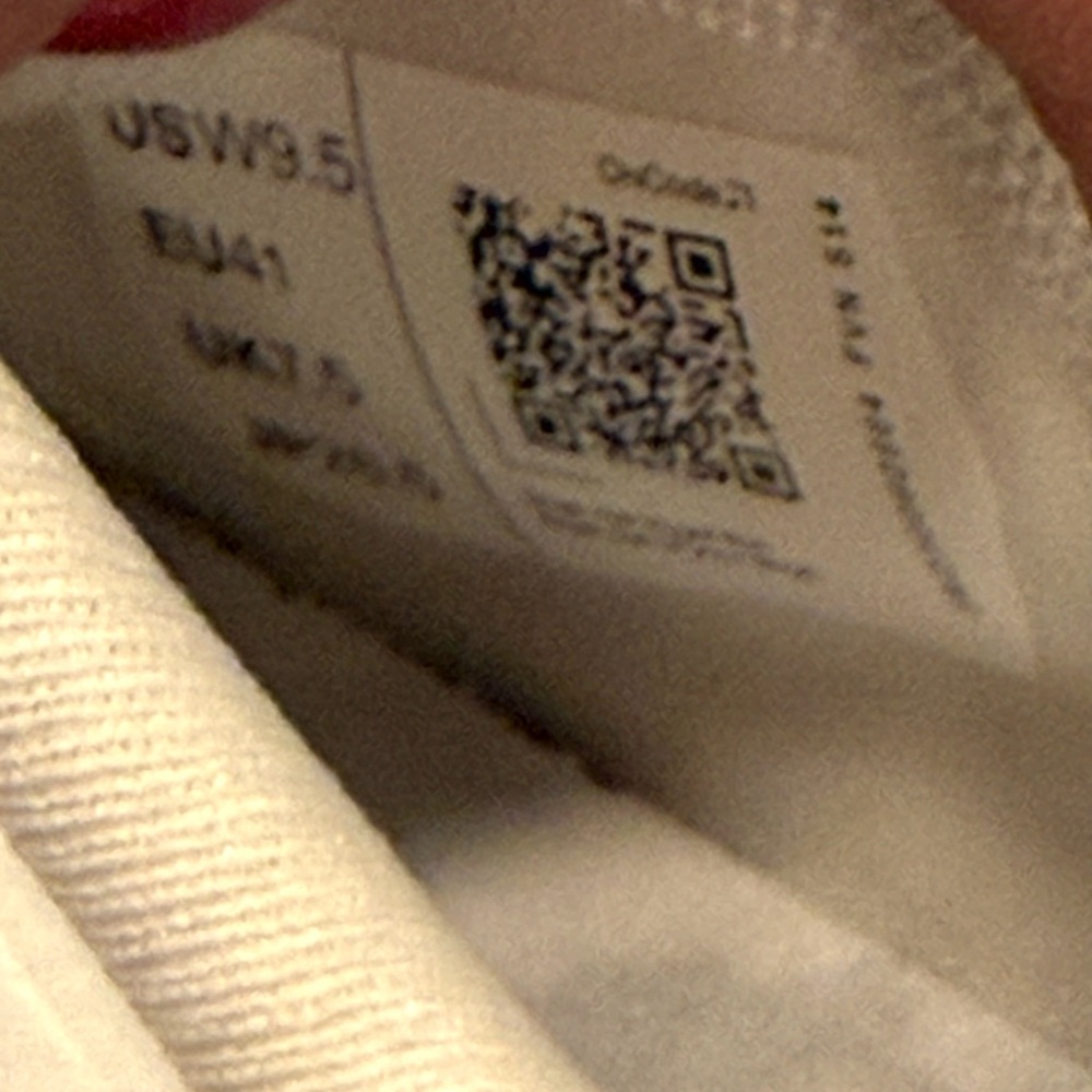 NEW On Running Women's Cloudpulse Regular Width Size: 9.5 White/Frost Sneakers - Picture 14 of 14